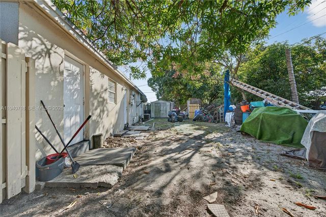 2021 NW 29th Ave, Fort Lauderdale, FL 33311