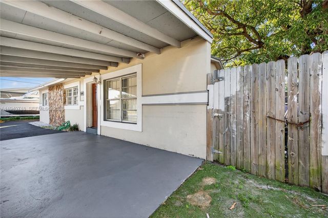 2021 NW 29th Ave, Fort Lauderdale, FL 33311