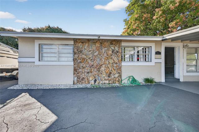 2021 NW 29th Ave, Fort Lauderdale, FL 33311
