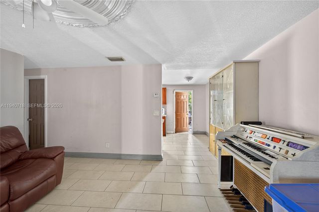 2021 NW 29th Ave, Fort Lauderdale, FL 33311