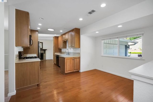 30245 Treeview Street, Hayward, CA 94544