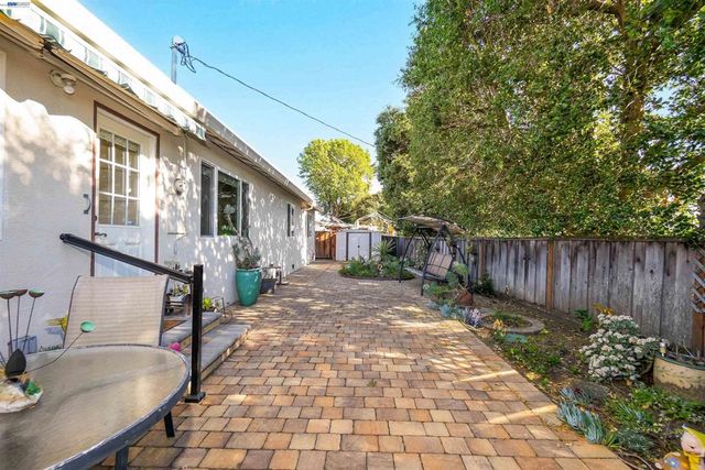 30245 Treeview Street, Hayward, CA 94544