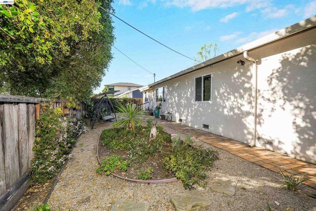 30245 Treeview Street, Hayward, CA 94544