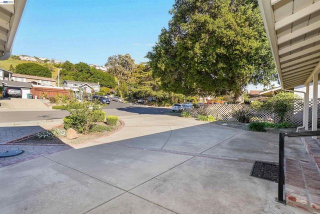 30245 Treeview Street, Hayward, CA 94544