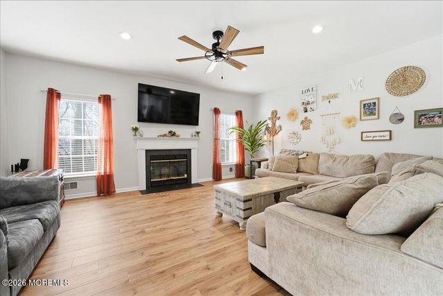 15 Coral Drive, Howell, NJ 07731