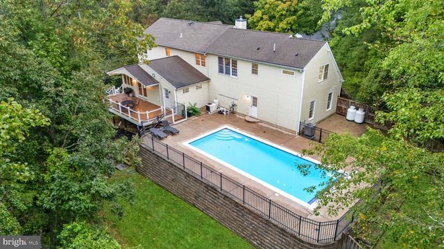7154 CHESTERFIELD DR, Warrenton, VA 20187