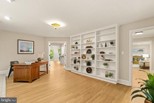 7154 CHESTERFIELD DR, Warrenton, VA 20187
