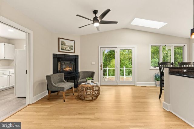 7154 CHESTERFIELD DR, Warrenton, VA 20187