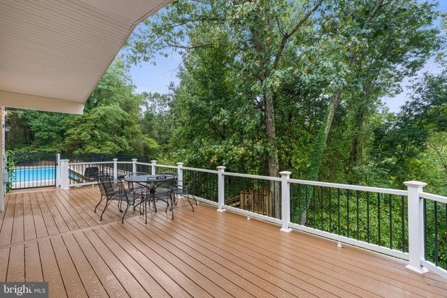 7154 CHESTERFIELD DR, Warrenton, VA 20187