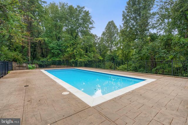 7154 CHESTERFIELD DR, Warrenton, VA 20187