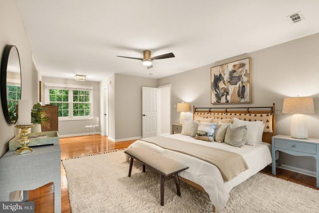 7154 CHESTERFIELD DR, Warrenton, VA 20187