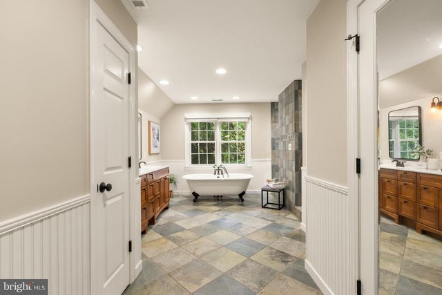 7154 CHESTERFIELD DR, Warrenton, VA 20187