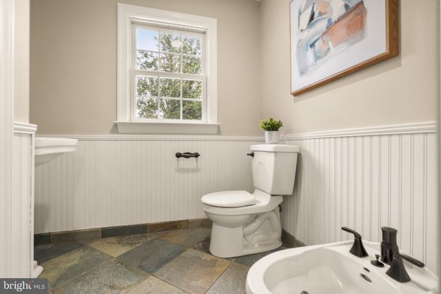 7154 CHESTERFIELD DR, Warrenton, VA 20187