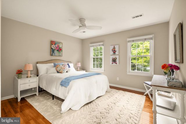 7154 CHESTERFIELD DR, Warrenton, VA 20187