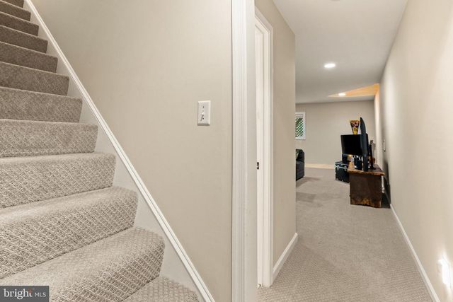 7154 CHESTERFIELD DR, Warrenton, VA 20187