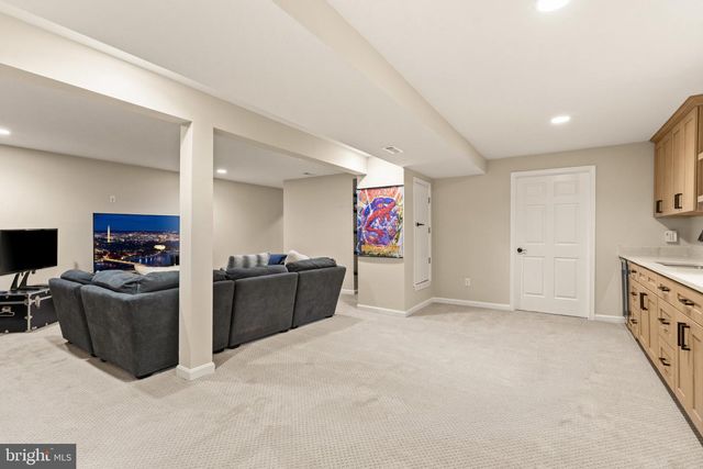7154 CHESTERFIELD DR, Warrenton, VA 20187