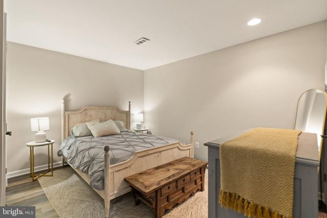 7154 CHESTERFIELD DR, Warrenton, VA 20187