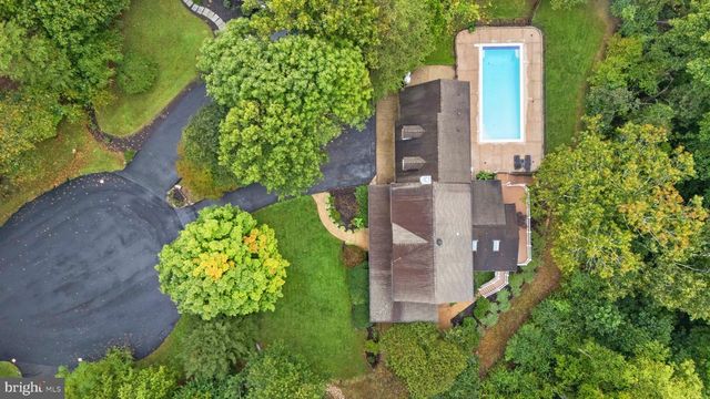 7154 CHESTERFIELD DR, Warrenton, VA 20187