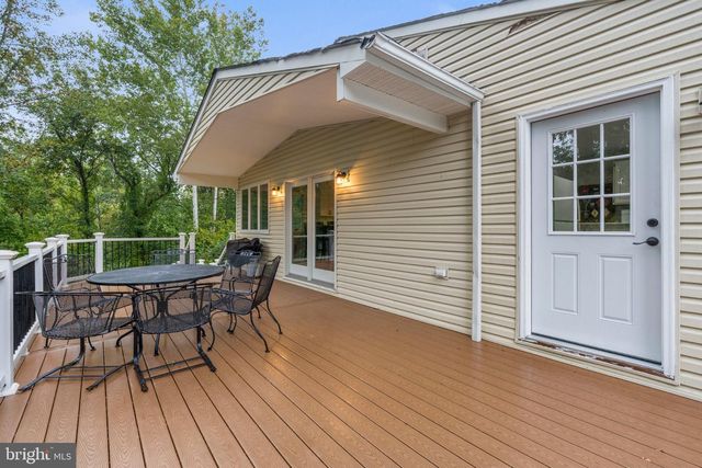 7154 CHESTERFIELD DR, Warrenton, VA 20187