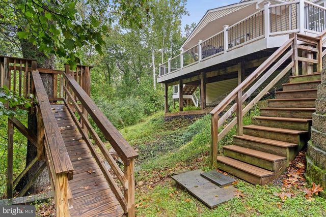7154 CHESTERFIELD DR, Warrenton, VA 20187