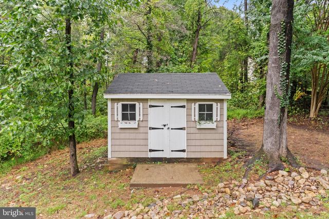 7154 CHESTERFIELD DR, Warrenton, VA 20187