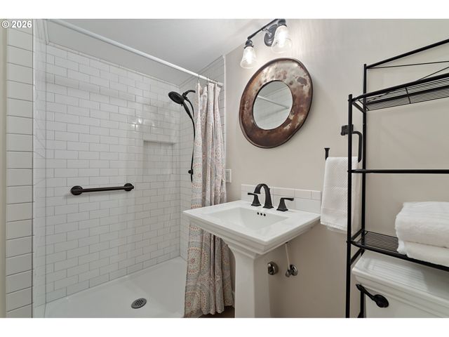 2613 Ne 59TH Ave, Portland, OR 97213