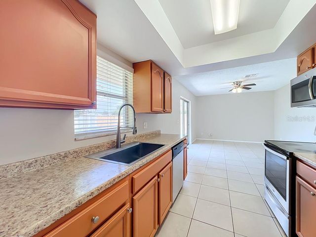 573 BENJAMIN FRANKLIN PLACE, Orlando, FL 32809
