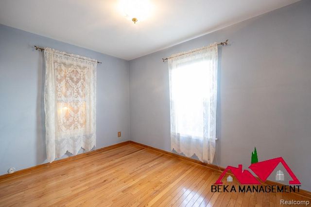 26627 Rialto Street, Madison Heights, MI 48071
