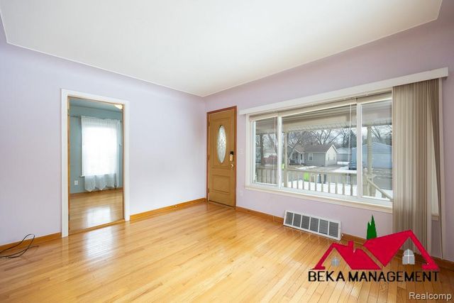 26627 Rialto Street, Madison Heights, MI 48071