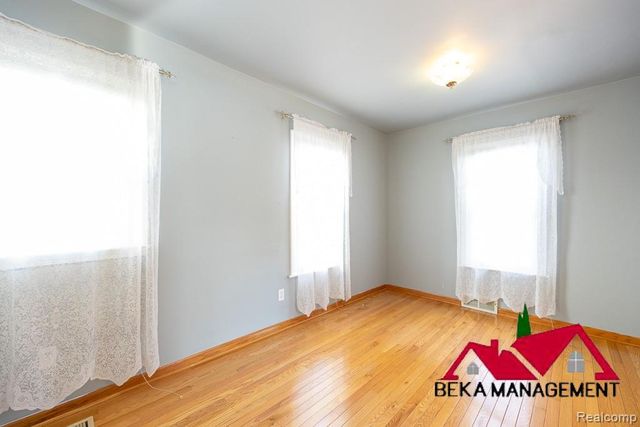 26627 Rialto Street, Madison Heights, MI 48071