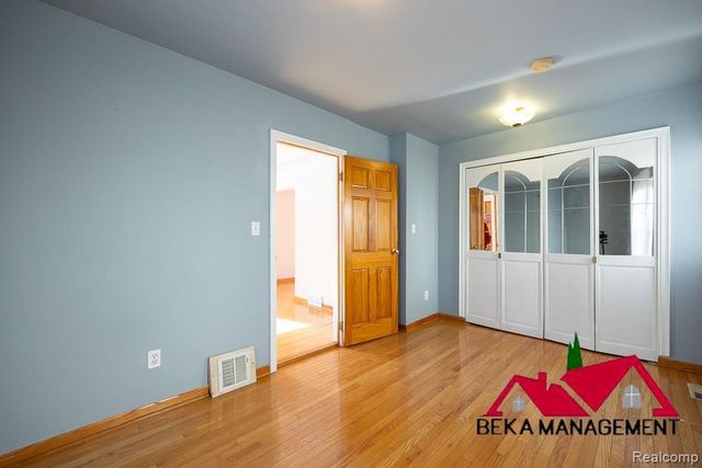 26627 Rialto Street, Madison Heights, MI 48071
