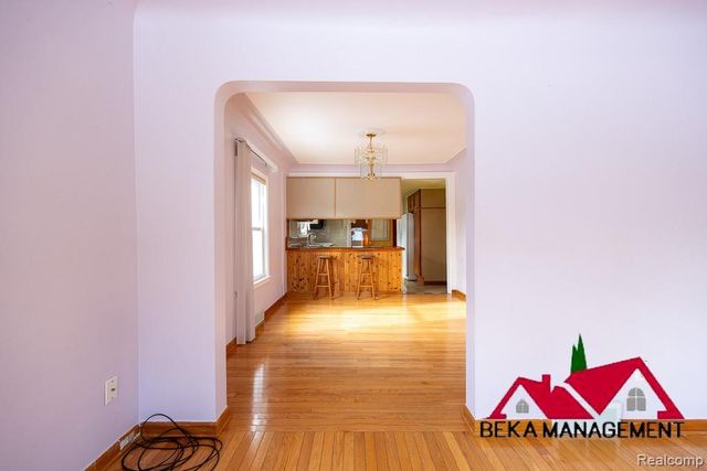 26627 Rialto Street, Madison Heights, MI 48071