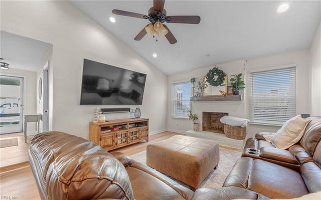 3529 Daffodil CRES, Virginia Beach, VA 23453