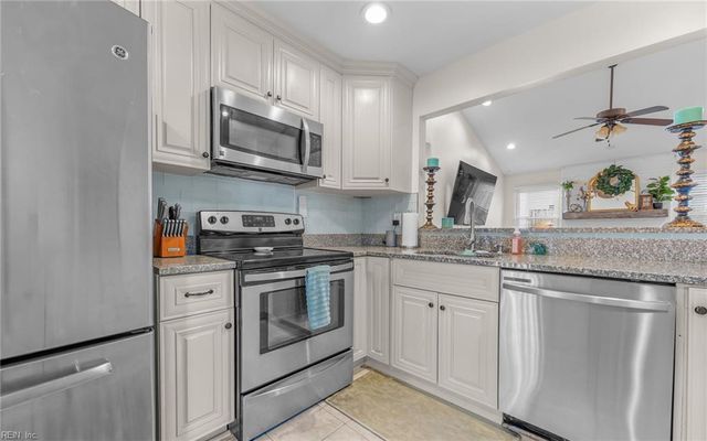 3529 Daffodil CRES, Virginia Beach, VA 23453