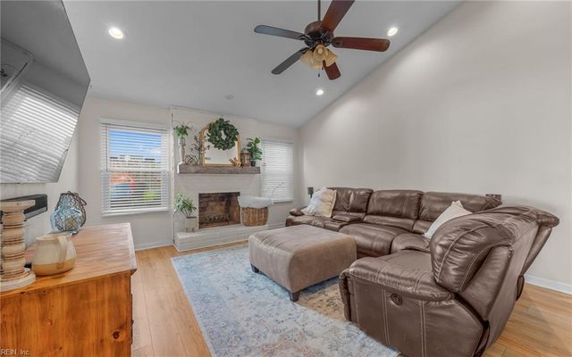 3529 Daffodil CRES, Virginia Beach, VA 23453