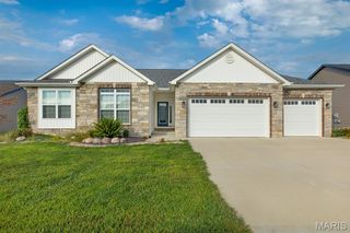 266 Smola Woods Court, Glen Carbon, IL 62034