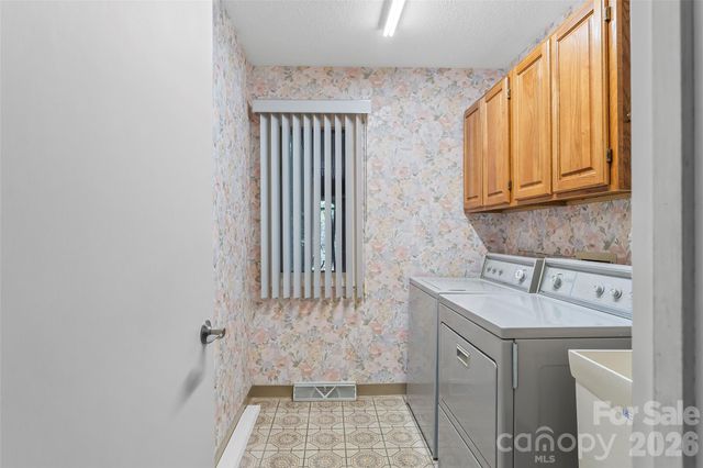101 Sali Court, Brevard, NC 28712