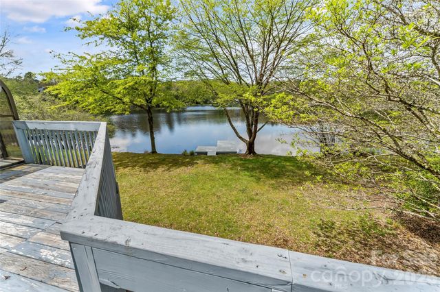 101 Sali Court, Brevard, NC 28712