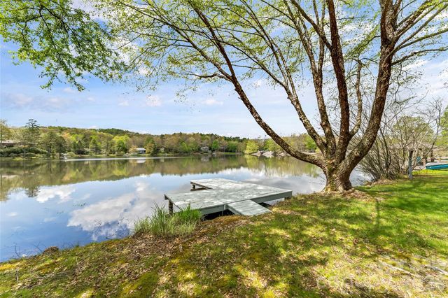 101 Sali Court, Brevard, NC 28712