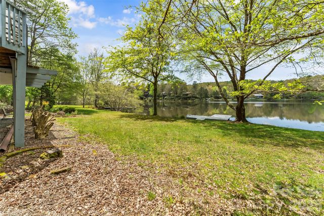 101 Sali Court, Brevard, NC 28712