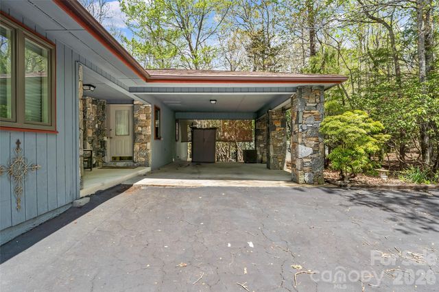 101 Sali Court, Brevard, NC 28712