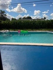 5760 W 14th Ave, Hialeah, FL 33012