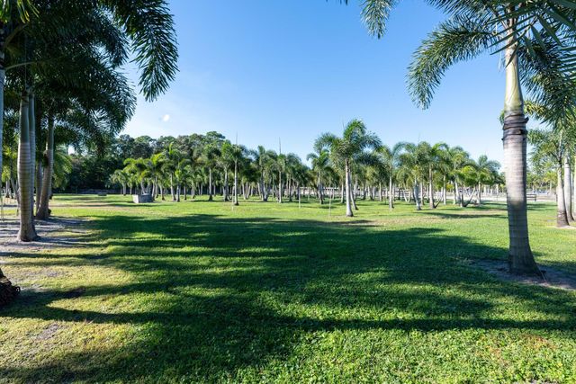 13528 N 6th Court N, Loxahatchee, FL 33470