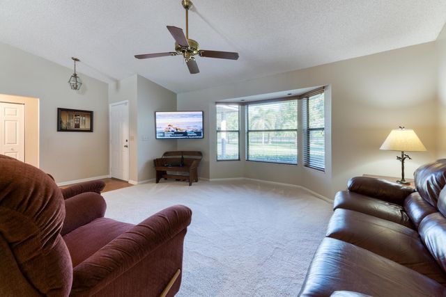 13528 N 6th Court N, Loxahatchee, FL 33470