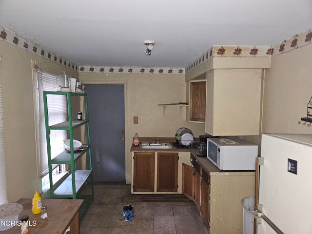 219 Eastern Avenue, Toledo, OH 43609