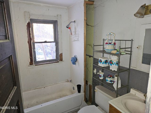 219 Eastern Avenue, Toledo, OH 43609