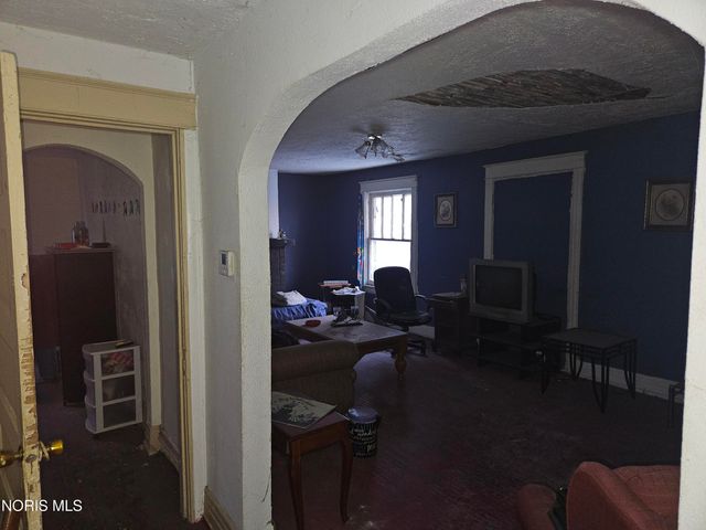 219 Eastern Avenue, Toledo, OH 43609