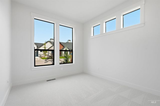 536 Century Ave, Middleton, ID 83644