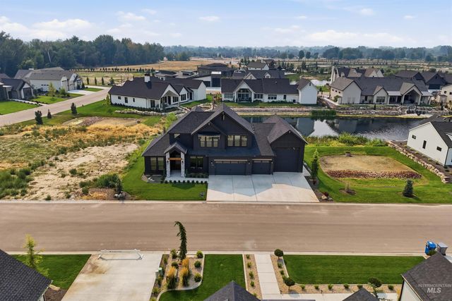 536 Century Ave, Middleton, ID 83644