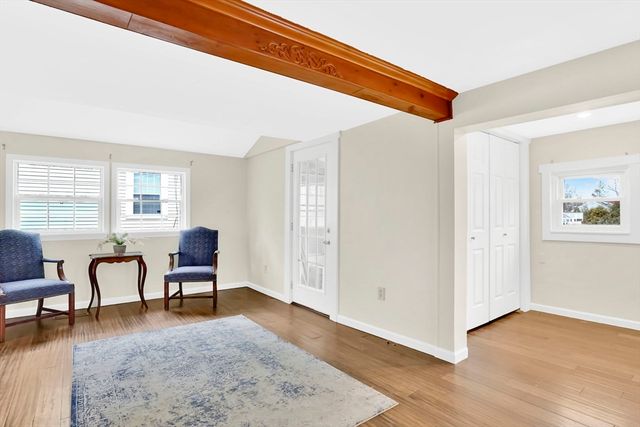 86 Albert St, West Springfield, CT 06117